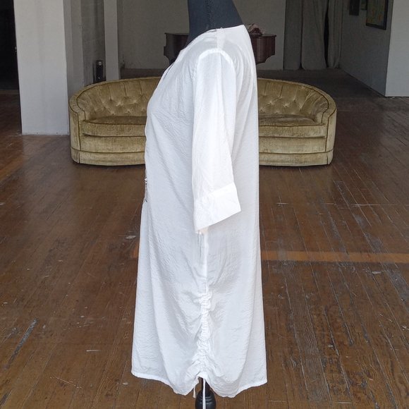 White with black embroidery patchwork detailing tunic top - Picture 5 of 9